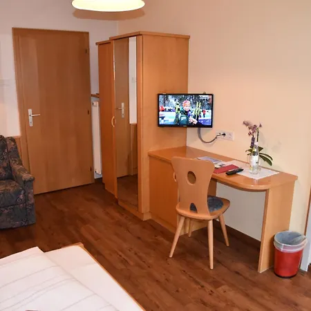 Angerburg Blumenhotel Eppan an der Weinstraße Zimmer foto